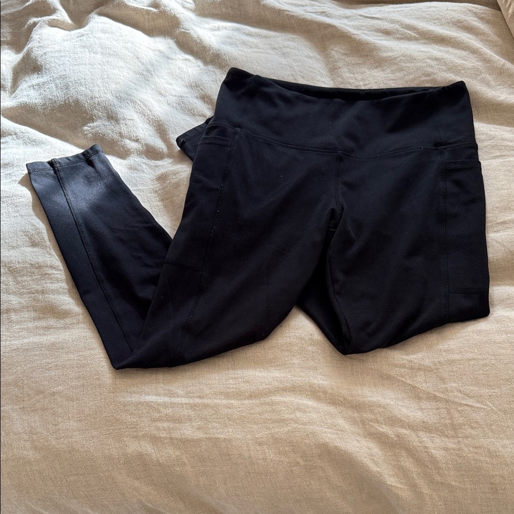 Danskin Solid Black High-Rise Leggings with Side Pockets